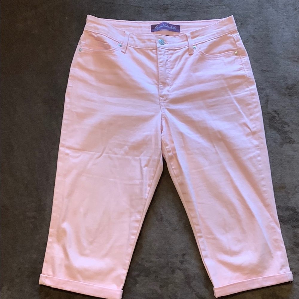 Gloria Vanderbilt 10